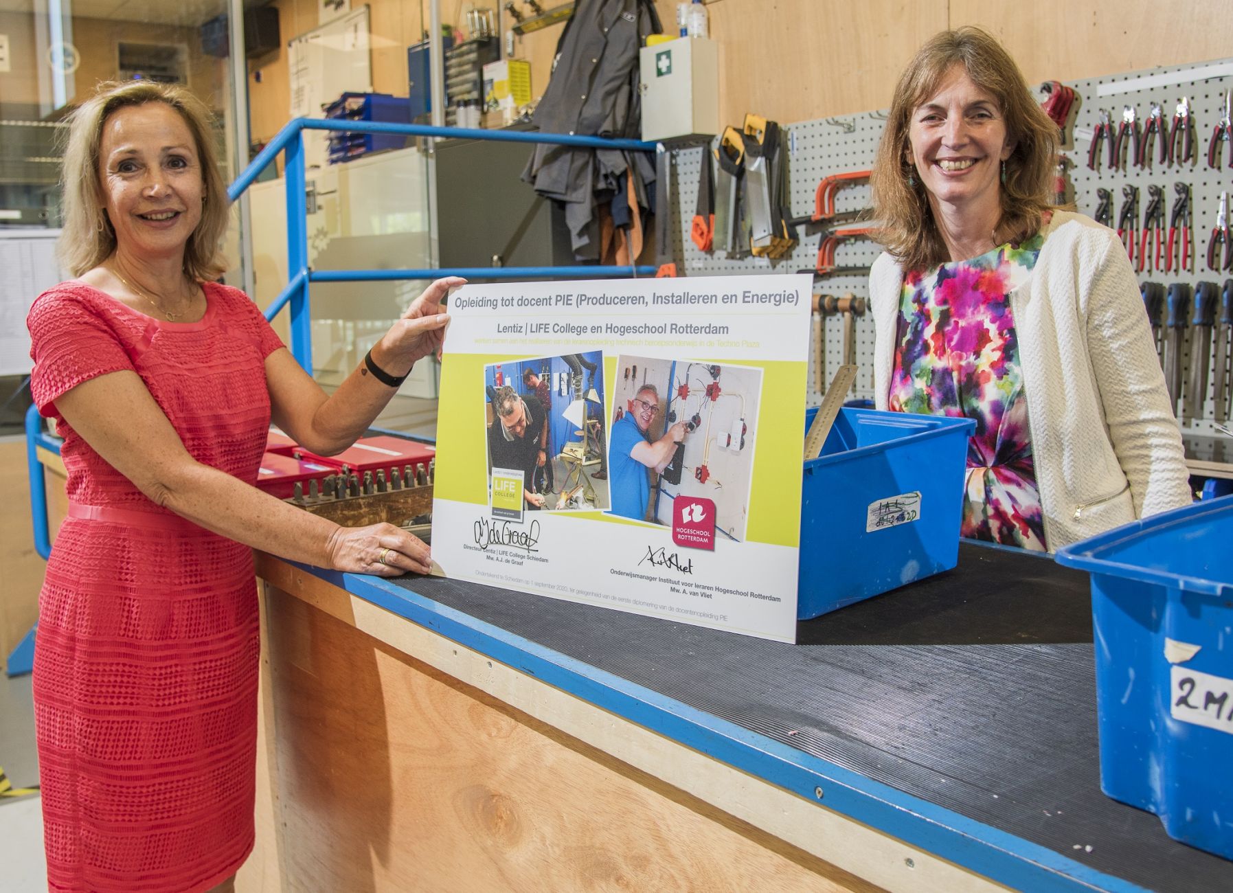 Hogeschool Rotterdam leidt docenten op in het Techno Plaza van LIFE College